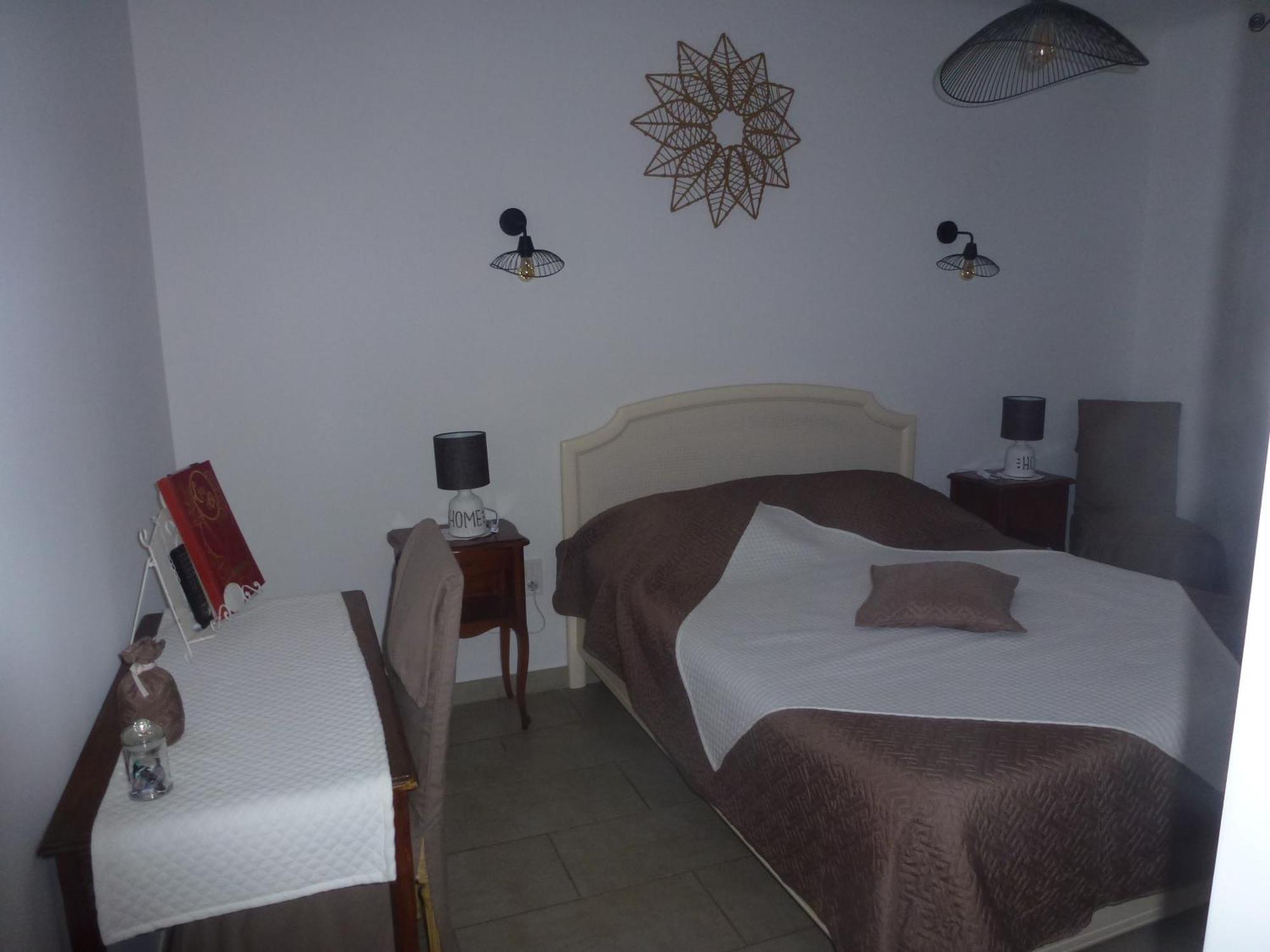 Chambre D'Hotes La Pinede Lambesc Εξωτερικό φωτογραφία